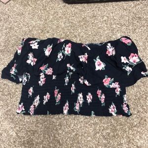 Hollister Crop Top